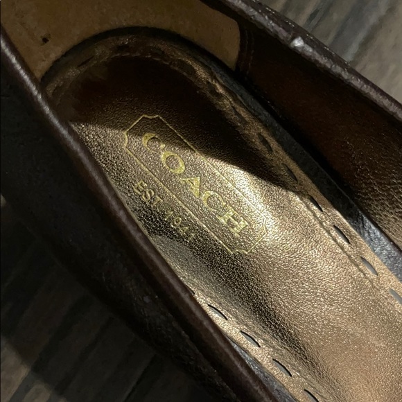 Excellent condition Coach Heels - Picture 4 of 5